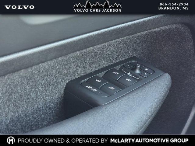 2026 Volvo XC40 B5 Ultra