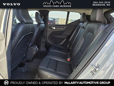 2026 Volvo XC40 B5 Ultra