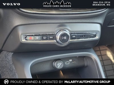 2026 Volvo XC40 B5 Ultra