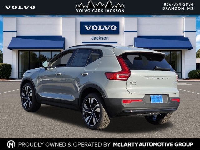 2026 Volvo XC40 B5 Ultra