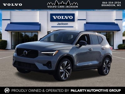 2026 Volvo XC40 B5 Ultra