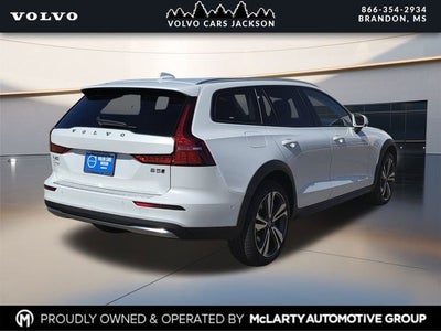 2026 Volvo V60 Cross Country B5 Plus