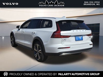 2026 Volvo V60 Cross Country B5 Plus