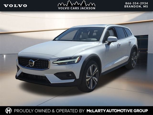 2026 Volvo V60 Cross Country B5 Plus