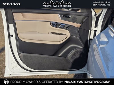 2026 Volvo XC90 B5 Plus