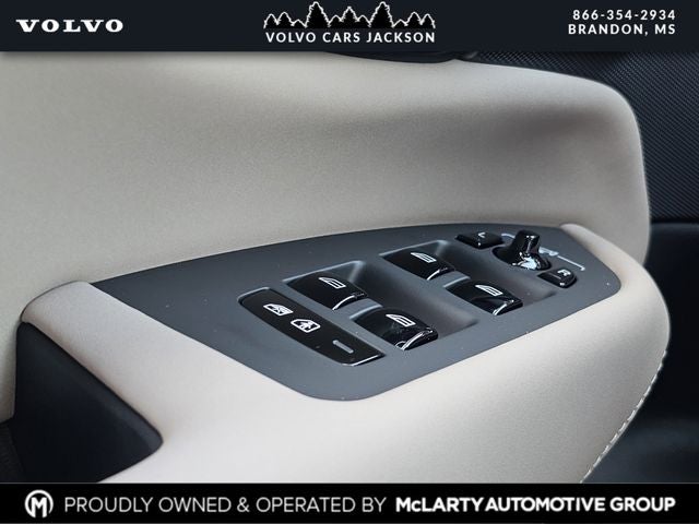 2026 Volvo XC90 B5 Plus