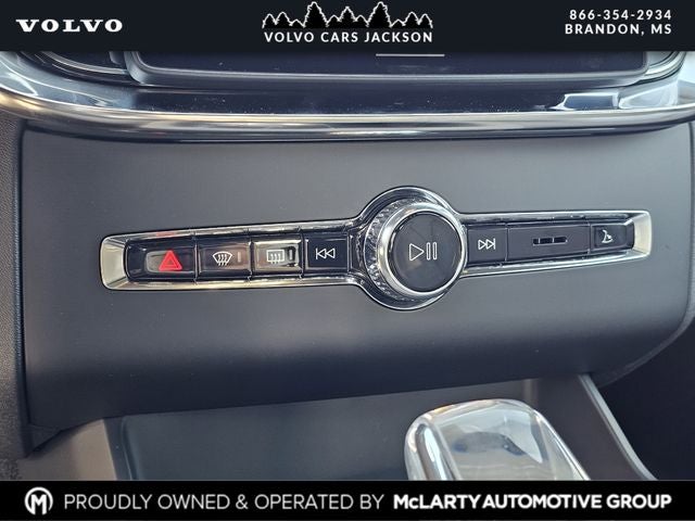 2026 Volvo XC90 B5 Plus