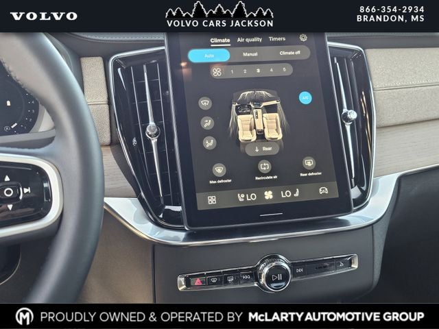 2026 Volvo XC90 B5 Plus