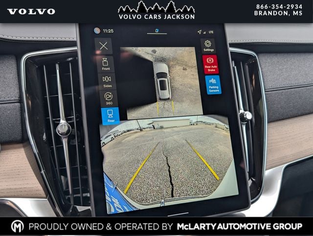 2026 Volvo XC90 B5 Plus