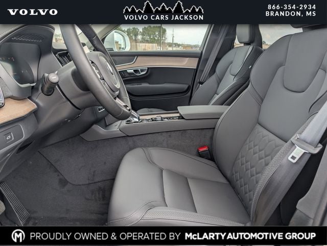 2026 Volvo XC90 B5 Plus