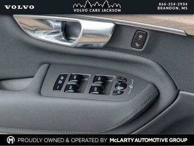 2026 Volvo XC90 B5 Plus