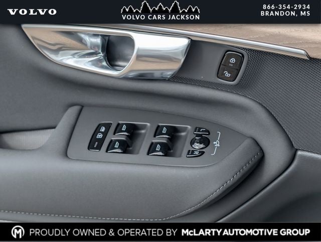 2026 Volvo XC90 B5 Plus