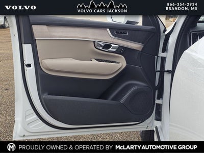 2026 Volvo XC90 B5 Core