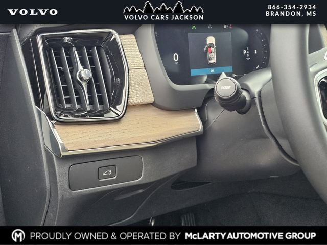 2026 Volvo XC90 B5 Core