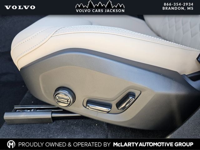 2026 Volvo XC90 B5 Core 7-Passenger