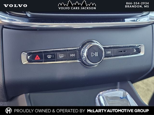 2026 Volvo XC90 B5 Core 7-Passenger