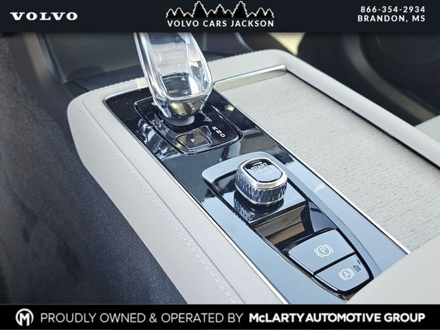 2026 Volvo XC90 B5 Core 7-Passenger