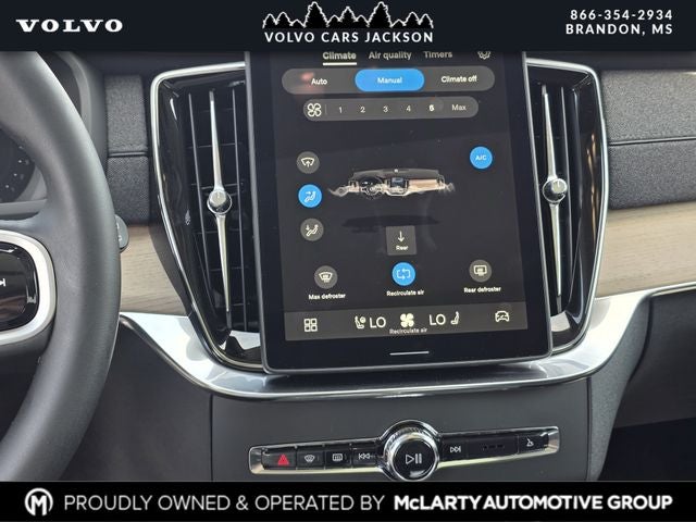 2026 Volvo XC90 B5 Core