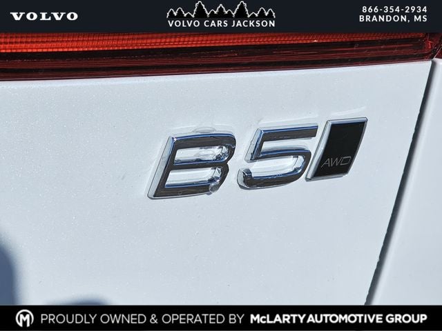 2026 Volvo XC60 B5 Plus