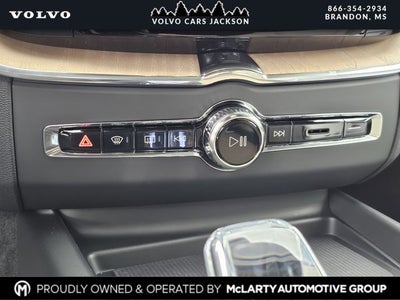 2026 Volvo XC60 B5 Plus