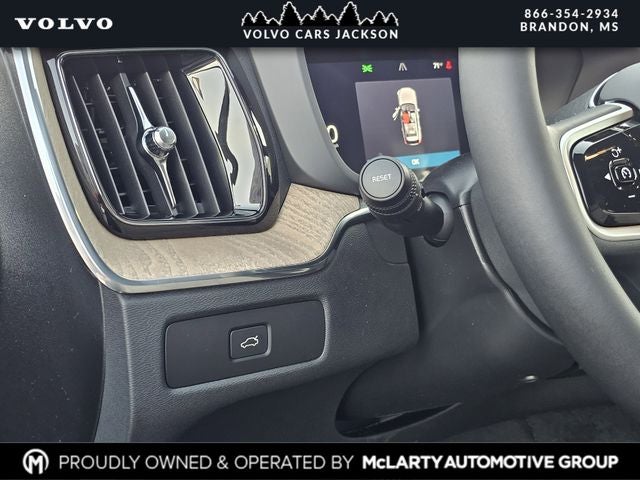 2026 Volvo XC60 B5 Plus Dark