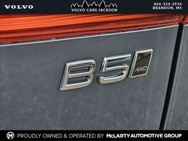 2026 Volvo XC60 B5 Plus Dark