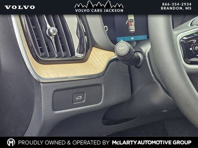 2026 Volvo XC60 B5 Plus