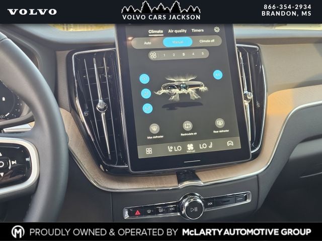 2026 Volvo XC60 B5 Plus