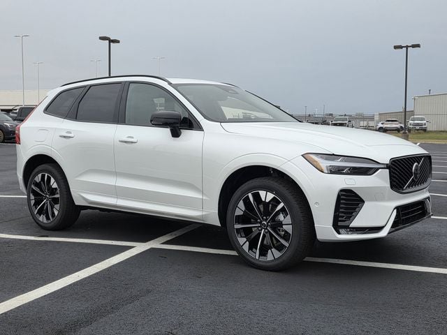2026 Volvo XC60 B5 Plus Dark AWD's photo