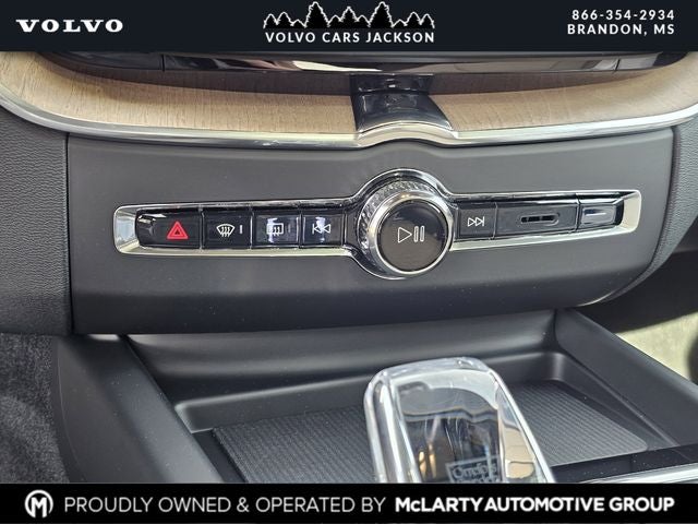 2026 Volvo XC60 B5 Plus