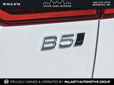 2026 Volvo XC60 B5 Plus