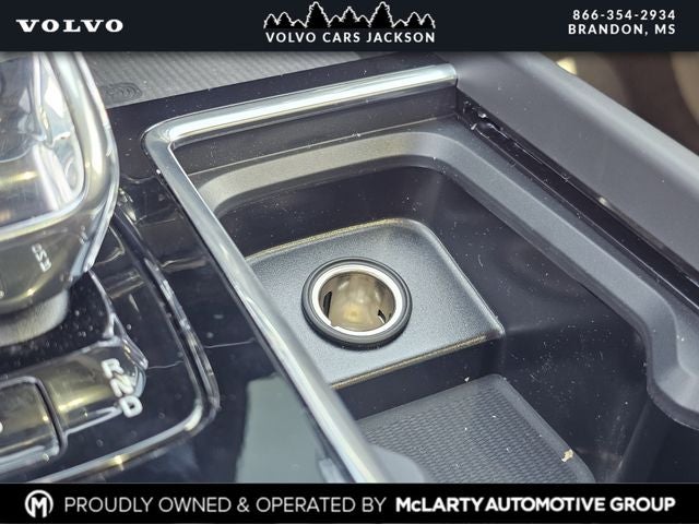 2026 Volvo XC60 B5 AWD Mild Hybrid Plus