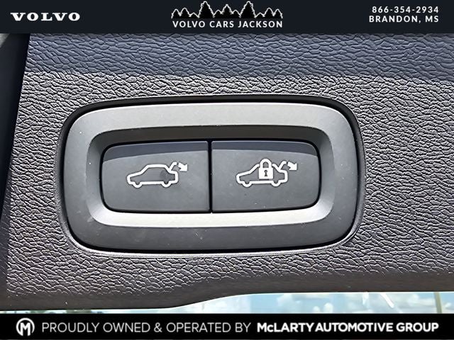 2026 Volvo XC60 B5 AWD Mild Hybrid Plus