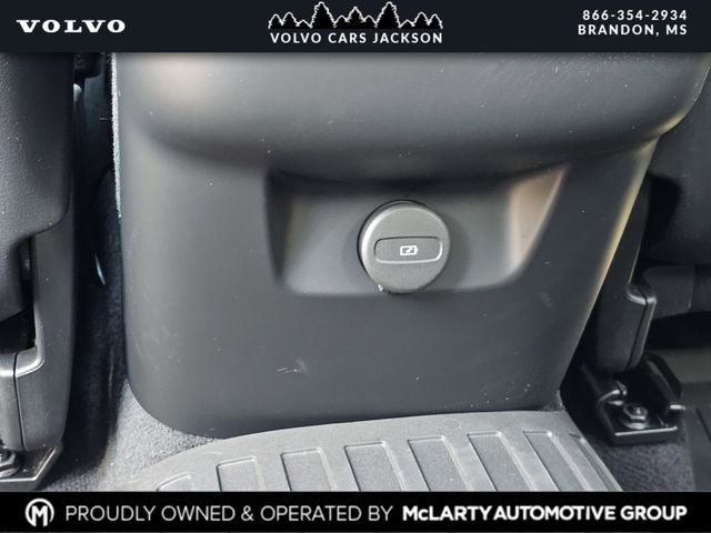 2026 Volvo XC60 B5 Plus Bright