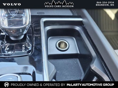 2026 Volvo XC60 B5 Plus Bright