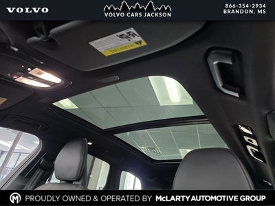 2026 Volvo XC60 B5 Ultra Black Edition