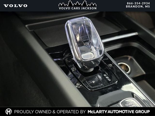 2026 Volvo XC60 B5 Ultra Black Edition