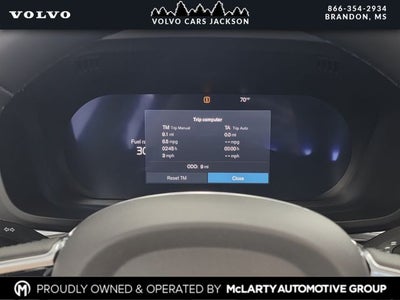 2026 Volvo XC60 B5 Ultra Black Edition