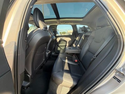 2025 Volvo XC60 B5 Core