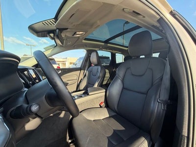 2025 Volvo XC60 B5 Core