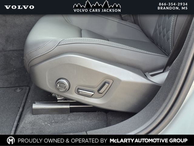 2026 Volvo XC60 B5 Core