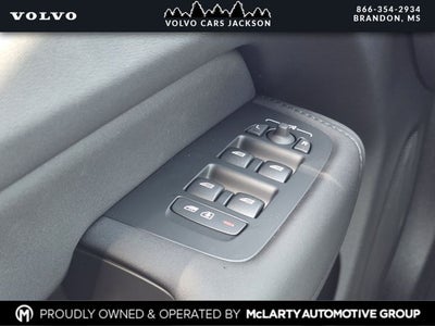 2026 Volvo XC60 B5 Core