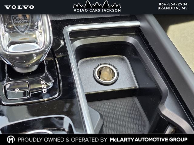 2026 Volvo XC60 B5 Core