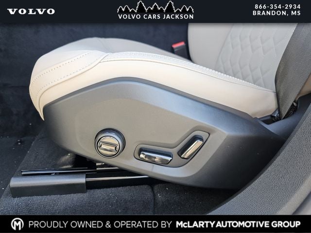 2026 Volvo XC60 B5 Core