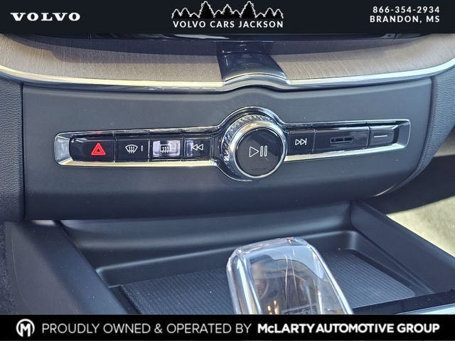 2026 Volvo XC60 B5 Core