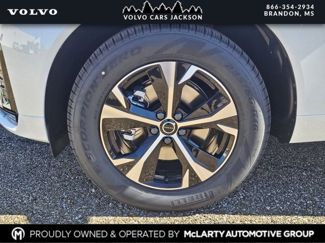 2026 Volvo XC60 B5 Core
