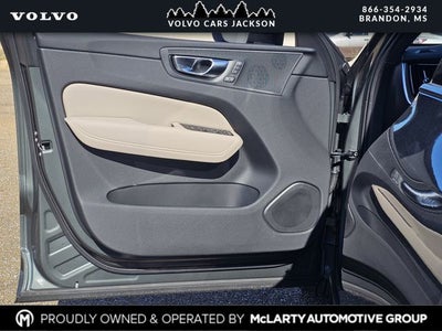 2026 Volvo XC60 B5 Core