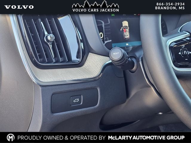 2026 Volvo XC60 B5 Core