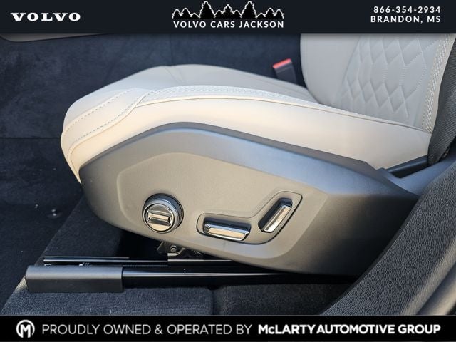 2026 Volvo XC60 B5 Core