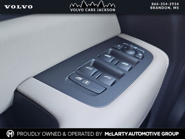 2026 Volvo XC60 B5 Core